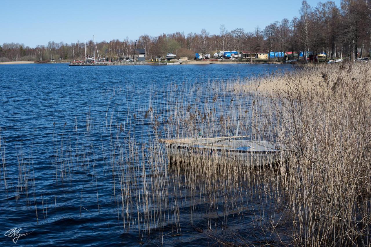 Bolmen Bed - Vandrarhem Ljungby  Bagian luar foto